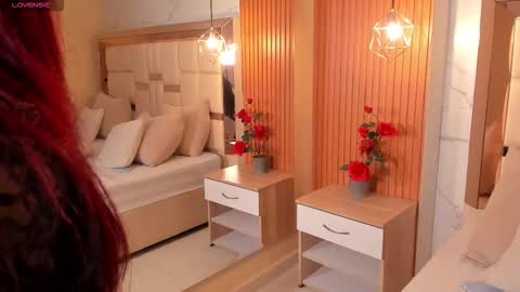 samantha   online show from December 2025 08:44:01 AM