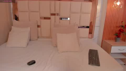 Snapshot of samanta_quinn chatting on May 2026 07:37:02 AM samantha online show from May 2026 07:37:02 AM