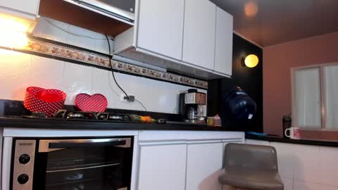 Samanta... online show from February 2025 08:26:02 PM