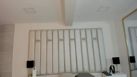 SAMANTA  online show from September 2025 01:39:02 AM