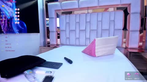 Snapshot of samantasm chatting on February 2025 05:07:02 AM S A M A N T A online show from February 2025 05:07:02 AM