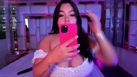 Snapshot of samantasm chatting on February 2025 09:22:01 AM S A M A N T A online show from February 2025 09:22:01 AM