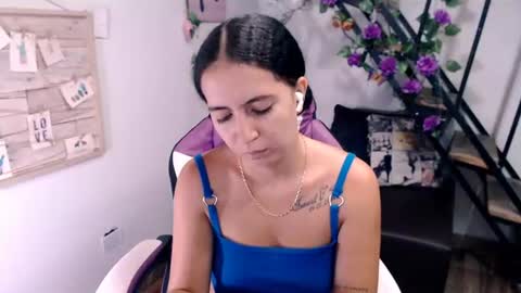 Snapshot of samantha2girl chatting on June 2026 06:45:02 PM samantha online show from June 2026 06:45:02 PM
