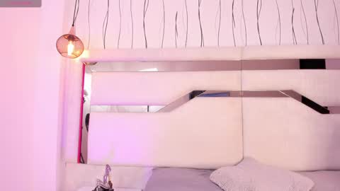 Samantha Beckham online show from March 2025 03:02:01 PM