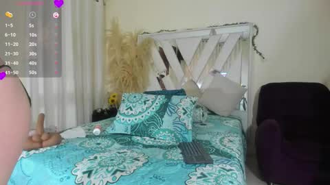 SAMANTHA online show from January 2026 08:36:01 PM