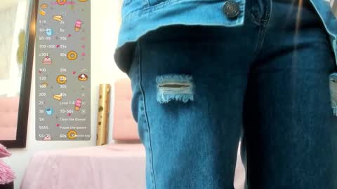    online show from December 2025 10:31:02 AM