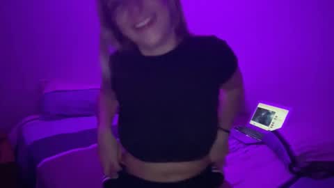 Snapshot of samantha_rooms chatting on February 2026 01:21:02 AM Samantha Rooms online show from February 2026 01:21:02 AM