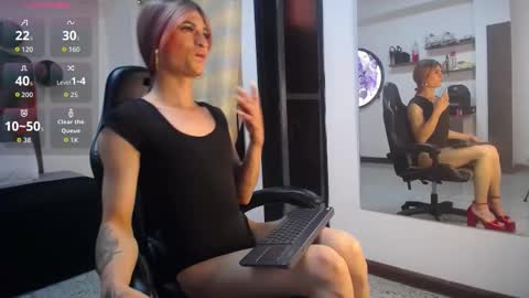 samantha_scottt online show from October 2025 08:53:02 PM