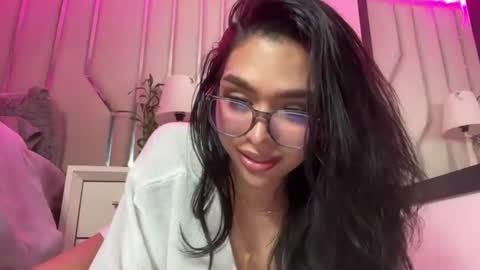Samantha Bernardo online show from June 2026 04:44:01 AM
