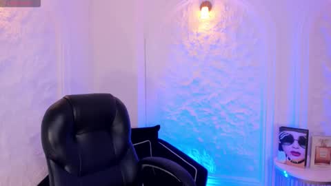 Samantha Klein online show from September 2025 02:57:01 AM