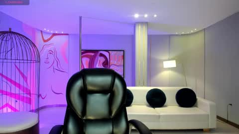 Samantha Klein online show from November 2025 03:06:02 AM