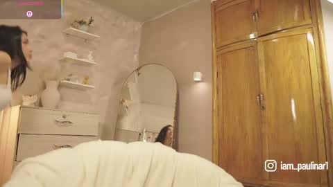 paulina rios online show from April 2026 12:59:01 PM