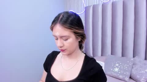 Alejandra  online show from December 2025 12:14:01 PM