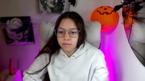 Samantha online show from October 2025 03:14:02 PM