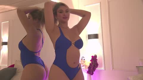 Snapshot of samanthavegga chatting on June 2026 06:20:02 PM Samantha Vega online show from June 2026 06:20:02 PM