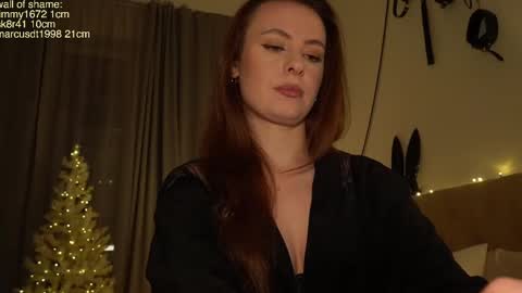 Snapshot of samanthavixen chatting on December 2024 08:25:02 PM Goddess Samantha Vixen online show from December 2024 08:25:02 PM