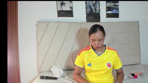 Snapshot of samaraa_smith1 chatting on June 2026 12:14:01 PM samaraa_smith1 online show from June 2026 12:14:01 PM