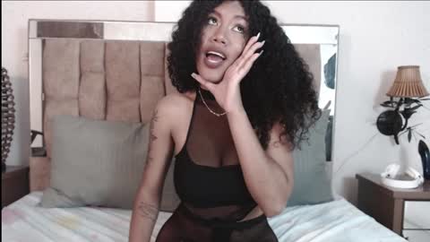 Snapshot of samaragrey18 chatting on January 2025 03:33:01 AM samaragrey18 online show from January 2025 03:33:01 AM