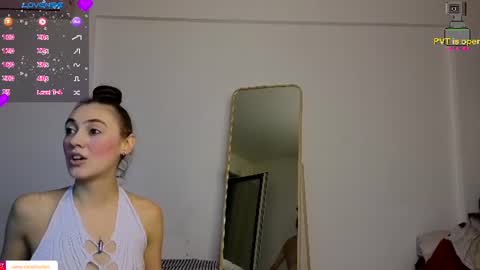 Nadia online show from July 2026 10:53:02 PM