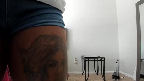 Yaya online show from September 2025 06:46:01 PM