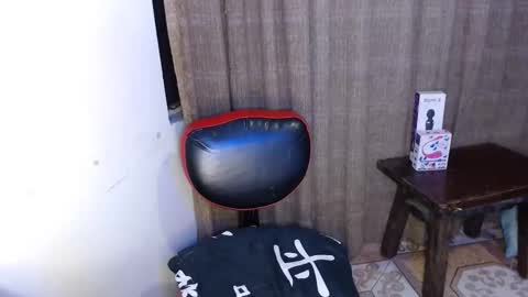 Snapshot of samatha_squirts chatting on October 2025 12:55:01 AM samatha_squirts online show from October 2025 12:55:01 AM