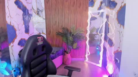 Snapshot of samcielo_tay chatting on May 2026 03:01:01 AM sam online show from May 2026 03:01:01 AM