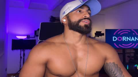 Snapshot of samdornan chatting on December 2024 01:57:02 AM Sam Dornan online show from December 2024 01:57:02 AM