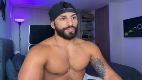 Snapshot of samdornan chatting on January 2025 07:04:01 PM Sam Dornan online show from January 2025 07:04:01 PM