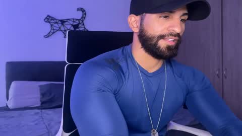 Snapshot of samdornan chatting on February 2025 09:05:02 PM Sam Dornan online show from February 2025 09:05:02 PM