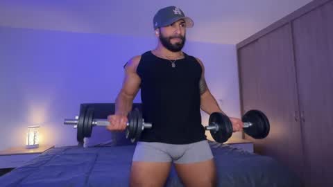 Snapshot of samdornan chatting on February 2025 09:09:01 PM Sam Dornan online show from February 2025 09:09:01 PM