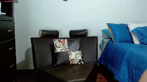 Snapshot of samfox_ chatting on November 2025 03:31:01 AM SAM online show from November 2025 03:31:01 AM