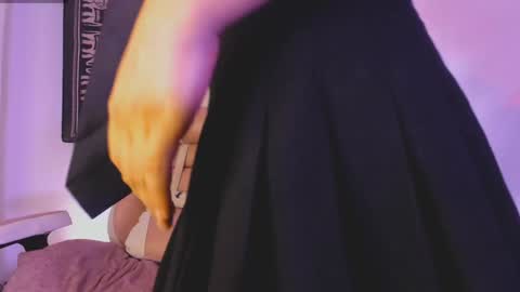 Sam    online show from December 2024 12:08:01 AM