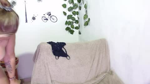 SAMIRA online show from December 2024 11:28:01 AM