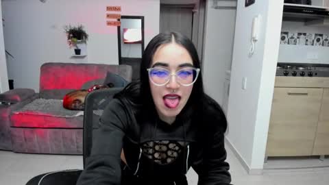 SARA online show from October 2025 12:12:02 AM