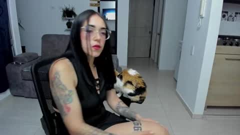 SARA online show from November 2025 11:14:01 PM