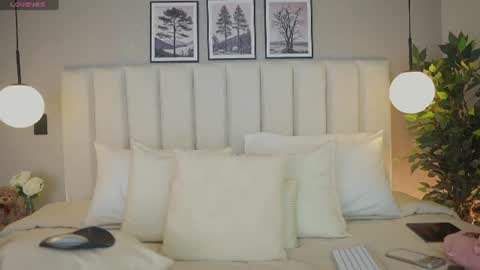 Snapshot of sammy_hamilton chatting on June 2026 02:05:01 AM Ana online show from June 2026 02:05:01 AM