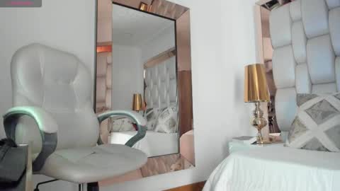 Sammy online show from October 2025 06:15:01 PM