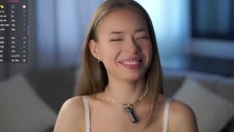 Vivienne online show from June 2026 02:13:02 AM