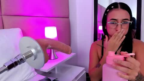 Sammy Morales online show from October 2025 03:54:02 PM