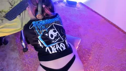   online show from February 2025 09:02:01 AM