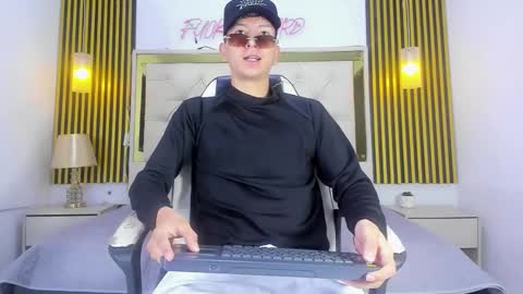 SAMMY online show from September 2025 12:05:01 PM