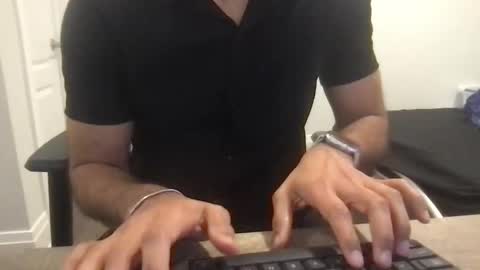 Snapshot of samwise2418 chatting on October 2025 04:55:01 AM Sam W dick strip tease online show from October 2025 04:55:01 AM