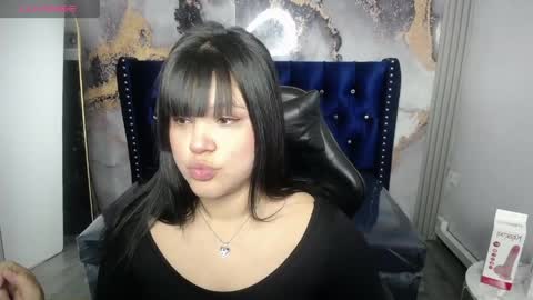 Snapshot of samy_collen_v chatting on May 2026 01:18:02 PM Samy online show from May 2026 01:18:02 PM