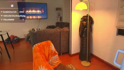 Snapshot of samy_jonnes_ chatting on May 2026 12:40:02 AM Hello I am absent due to a family calamity I will return soon-hola estoy ausente por un problema familiar volvere pronto. online show from May 2026 12:40:02 AM