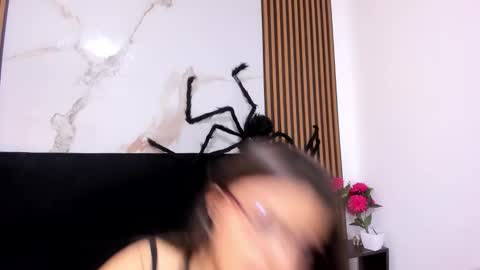 Sammy online show from October 2025 12:28:02 PM