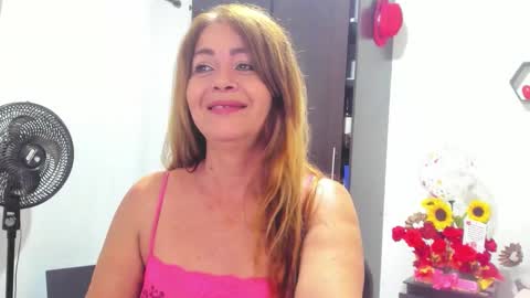 Sanddi  online show from February 2026 07:54:01 PM