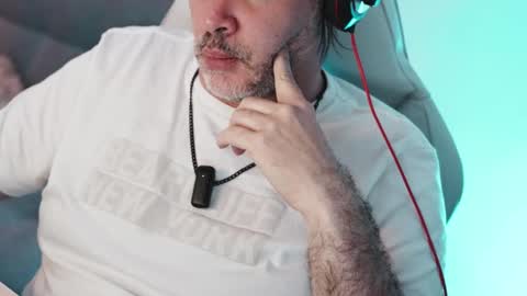 Sanders online show from February 2025 03:45:02 AM