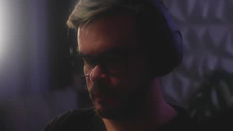 Sanders online show from February 2026 05:45:01 AM