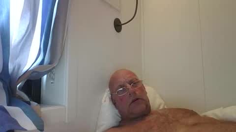 sandnesrune523 online show from November 2025 11:31:02 AM