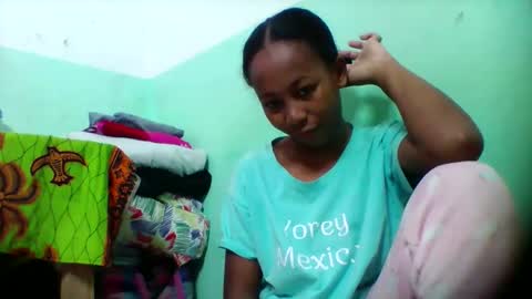 sandra1253099 online show from November 2025 07:52:01 AM